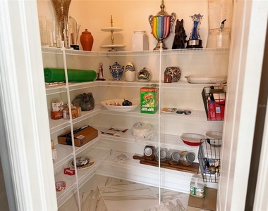 12236 Fairlawn Drive - Photo Thumbnail 35