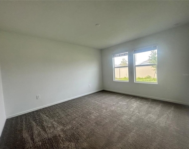 293 Lawson Avenue - Photo Thumbnail 7