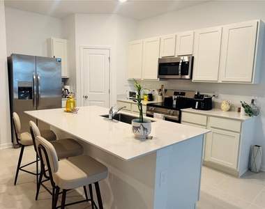 376 Sol Vista Drive - Photo Thumbnail 16