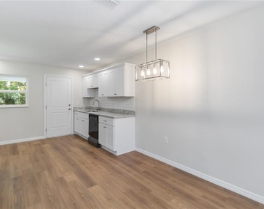 217 Montana Avenue - Photo Thumbnail 9