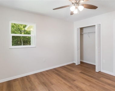 217 Montana Avenue - Photo Thumbnail 16