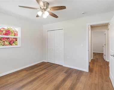 217 Montana Avenue - Photo Thumbnail 21