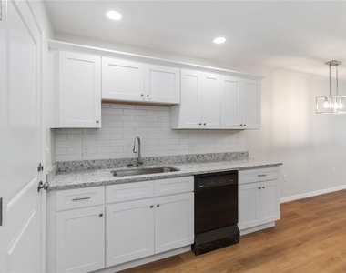 217 Montana Avenue - Photo Thumbnail 11