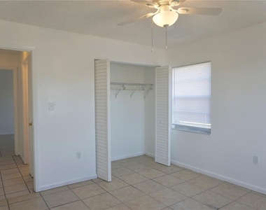 2567 Elm Avenue - Photo Thumbnail 17