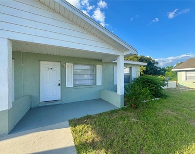 2567 Elm Avenue - Photo Thumbnail 18