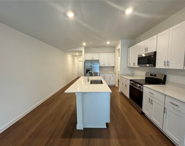 3784 Ne 32nd Court - Photo Thumbnail 16