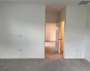 4510 Nw 14th Loop - Photo Thumbnail 14