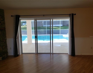 119 Grant Circle - Photo Thumbnail 3