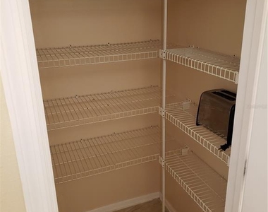 119 Grant Circle - Photo Thumbnail 11