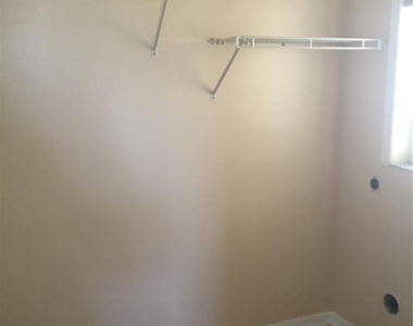 119 Grant Circle - Photo Thumbnail 25