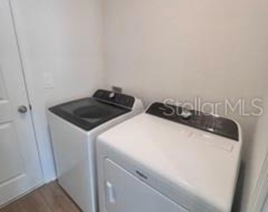 1469 Brekey Way - Photo Thumbnail 8