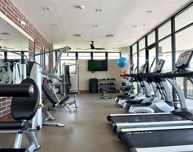 15824 Marina Bay Drive - Photo Thumbnail 31