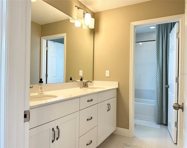 15824 Marina Bay Drive - Photo Thumbnail 13