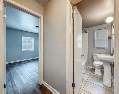 1546 Ella Street - Photo Thumbnail 10