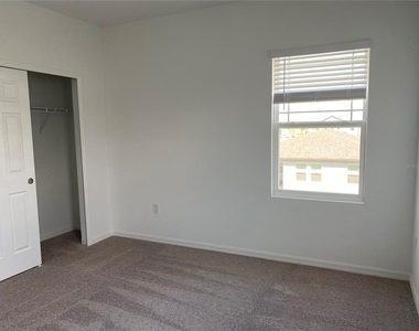 2372 Treasure Hill Street - Photo Thumbnail 11