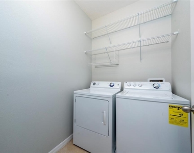 6548 S Goldenrod Road - Photo Thumbnail 27