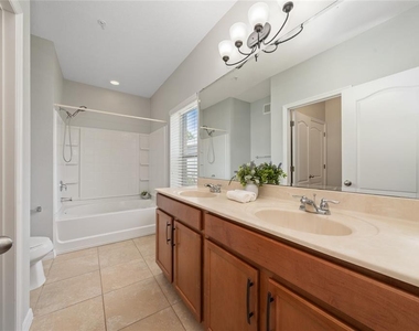 6548 S Goldenrod Road - Photo Thumbnail 17