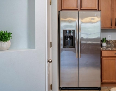 6548 S Goldenrod Road - Photo Thumbnail 10