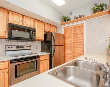 13037 Mulberry Park Drive - Photo Thumbnail 25