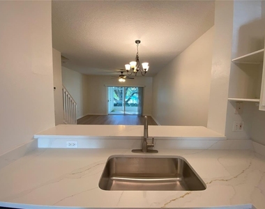 2904 Woodlands Park Court - Photo Thumbnail 4