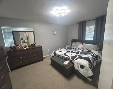 1212 Pilgrim Avenue - Photo Thumbnail 7