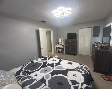 1212 Pilgrim Avenue - Photo Thumbnail 6