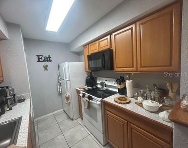 1212 Pilgrim Avenue - Photo Thumbnail 4