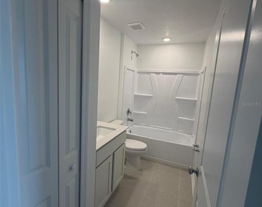 4107 Longleaf Street - Photo Thumbnail 5