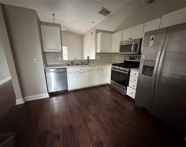 4185 Shadow Creek Circle - Photo Thumbnail 2