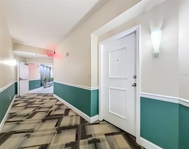 322 E Central Boulevard - Photo Thumbnail 6