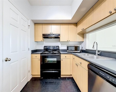 322 E Central Boulevard - Photo Thumbnail 9