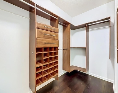 322 E Central Boulevard - Photo Thumbnail 32