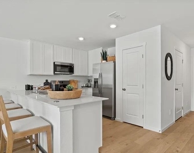 2974 Cherry Lane - Photo Thumbnail 2