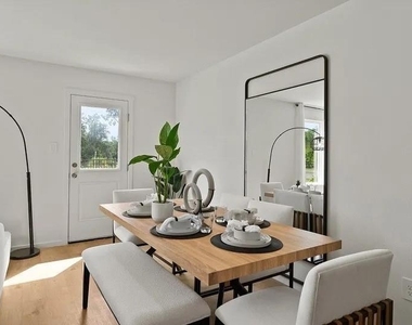 2974 Cherry Lane - Photo Thumbnail 3