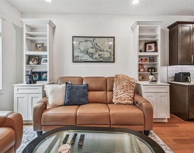 1845 Island Village Way - Photo Thumbnail 5
