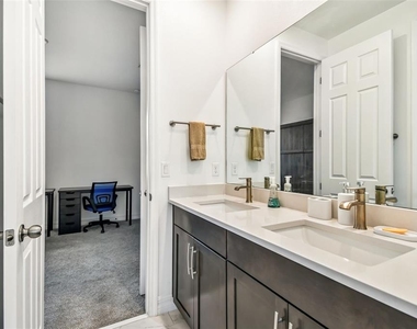 1845 Island Village Way - Photo Thumbnail 26