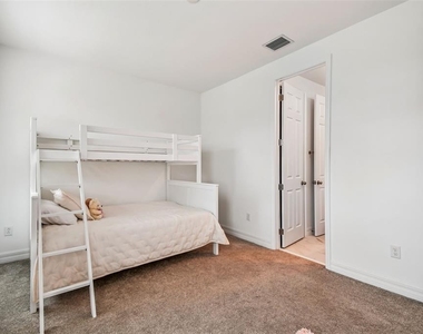1845 Island Village Way - Photo Thumbnail 29
