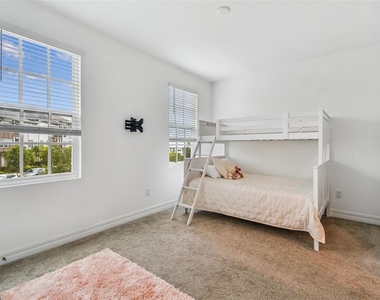 1845 Island Village Way - Photo Thumbnail 27