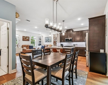 1845 Island Village Way - Photo Thumbnail 16