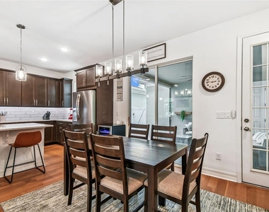 1845 Island Village Way - Photo Thumbnail 17