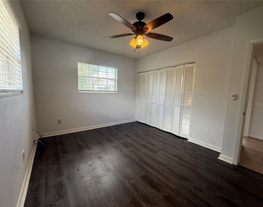 640 Robinhood Drive - Photo Thumbnail 6