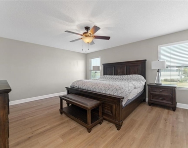 14537 San Lorenzo Drive N - Photo Thumbnail 22