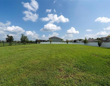 14537 San Lorenzo Drive N - Photo Thumbnail 38
