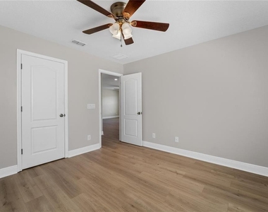 14537 San Lorenzo Drive N - Photo Thumbnail 32
