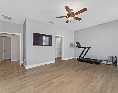 14537 San Lorenzo Drive N - Photo Thumbnail 13