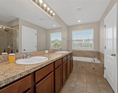 14537 San Lorenzo Drive N - Photo Thumbnail 24