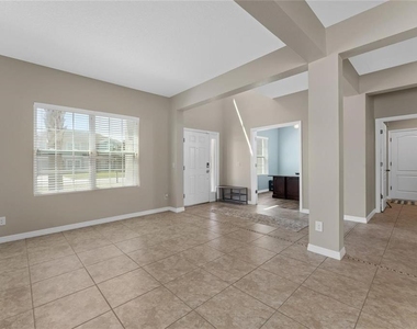 14537 San Lorenzo Drive N - Photo Thumbnail 6