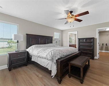 14537 San Lorenzo Drive N - Photo Thumbnail 23