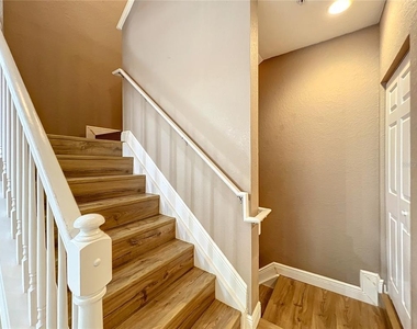 2586 Grand Central Parkway - Photo Thumbnail 10