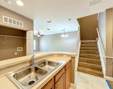 2586 Grand Central Parkway - Photo Thumbnail 17